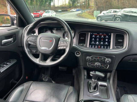 2017 Dodge Charger SXT