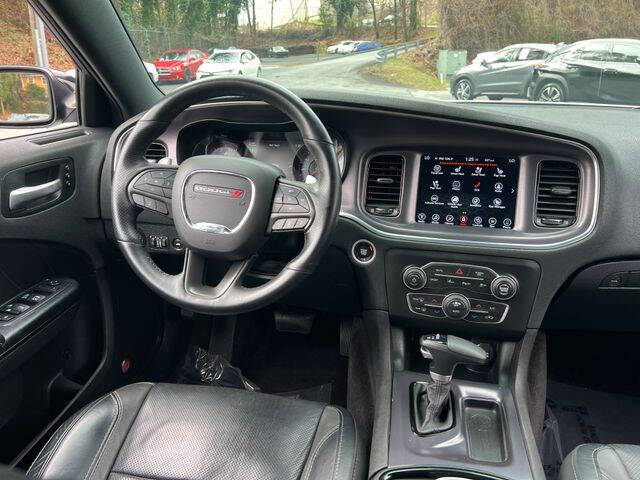 2017 Dodge Charger SXT