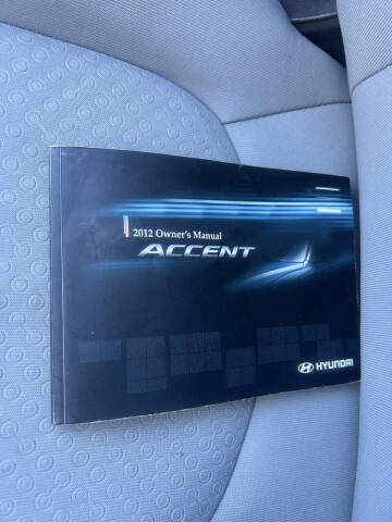 2012 Hyundai Accent SE