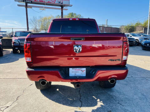 2012 RAM 1500 ST