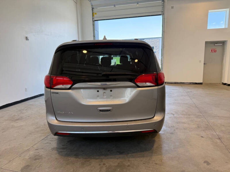 2018 Chrysler Pacifica Touring L
