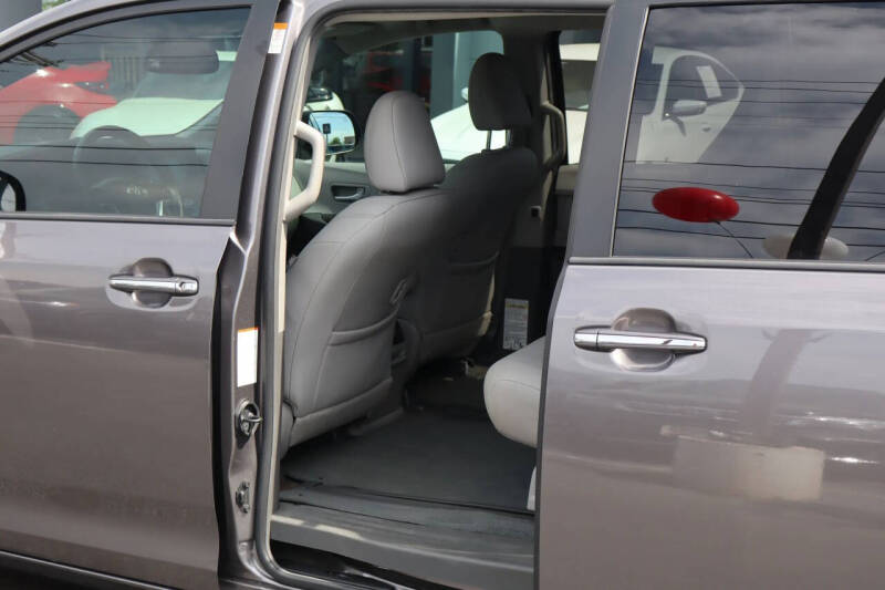 2017 Toyota Sienna