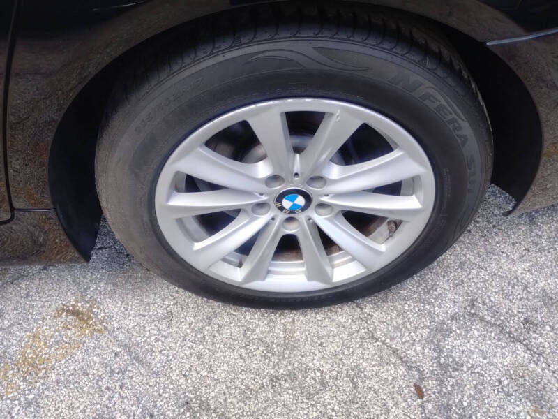 2016 BMW 5 Series 528i