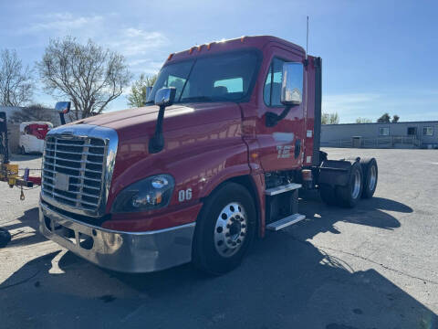 2019 Freightliner Cascadia 126