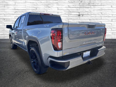 2025 GMC Sierra 1500 Elevation Standard