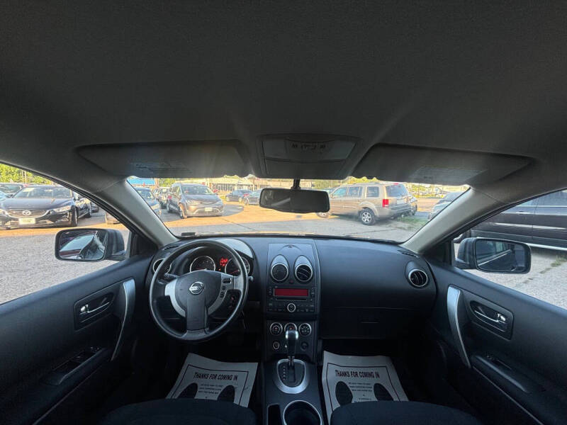 2010 Nissan Rogue S Krom