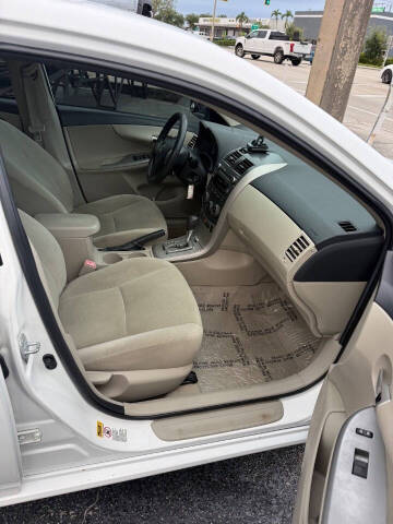 2011 Toyota Corolla LE
