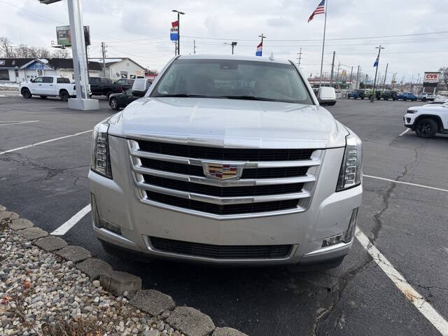 2019 Cadillac Escalade Luxury