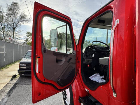 2017 Freightliner M2 106