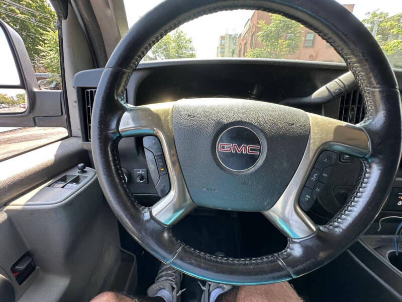 2019 GMC Savana 3500