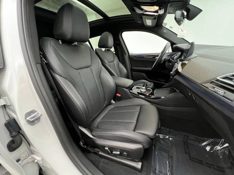 2024 BMW X4 xDrive30i