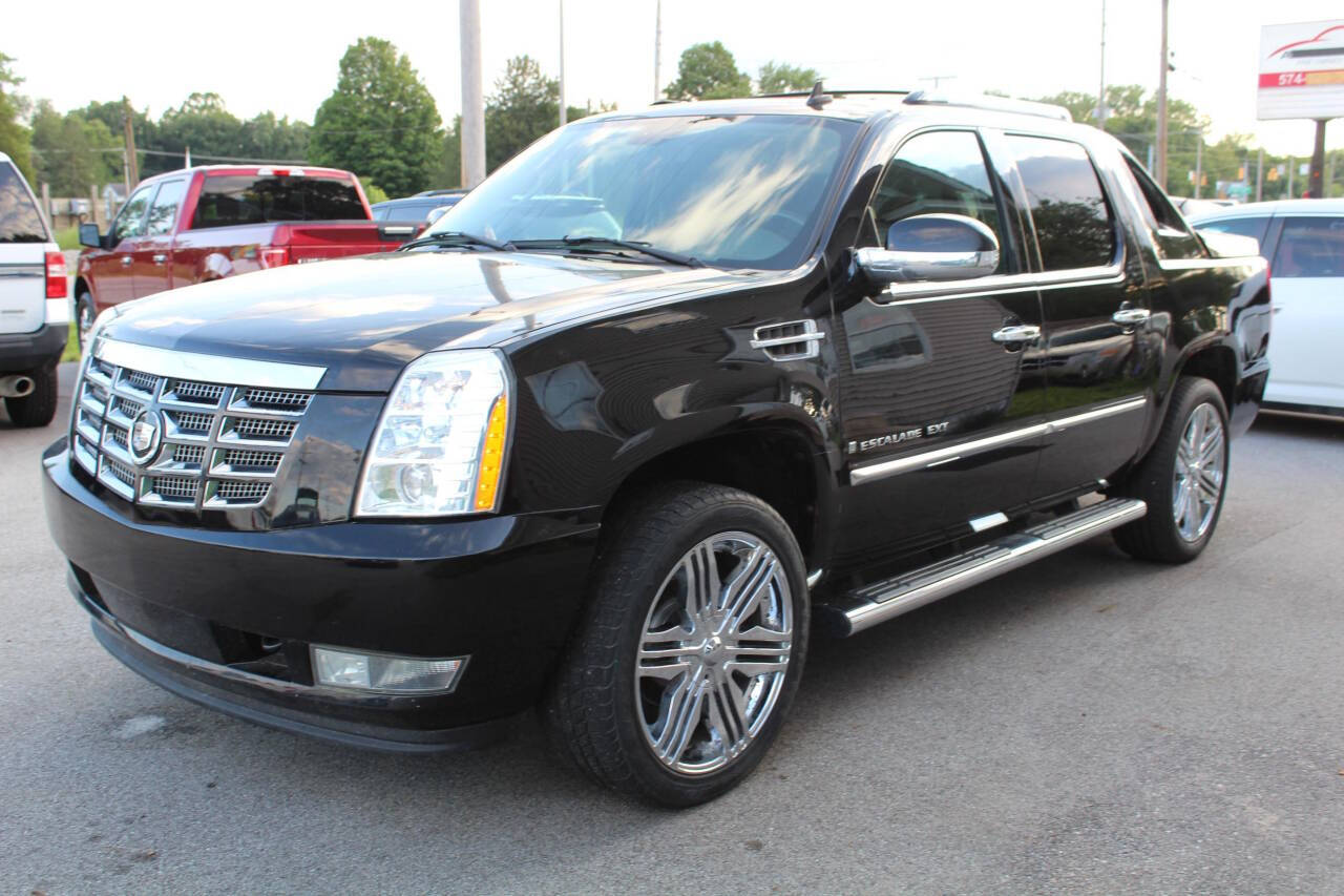 2007 Cadillac Escalade EXT for sale at Auto Force USA in Elkhart, IN