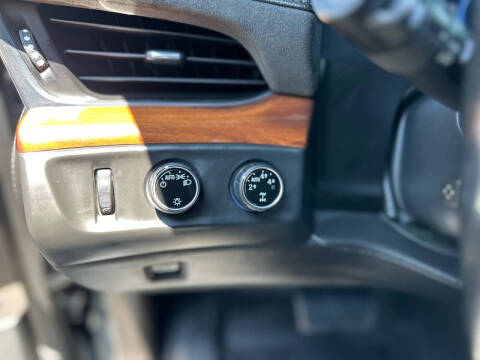 2016 Cadillac Escalade Premium Collection