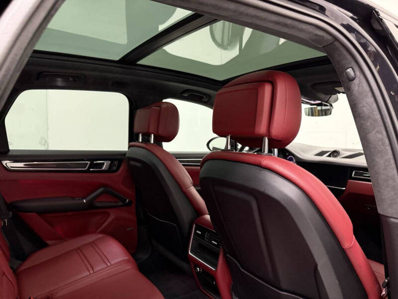 2022 Porsche Cayenne