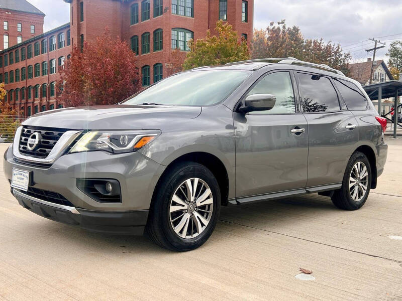 2018 Nissan Pathfinder SV