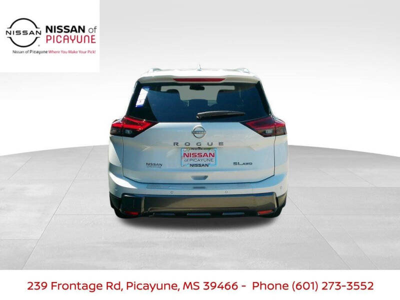 2025 Nissan Rogue SL