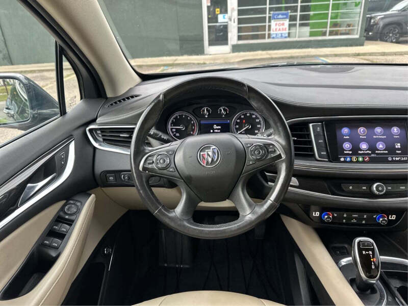 2020 Buick Enclave Essence