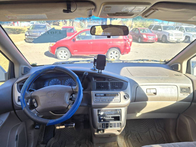 2001 Toyota Sienna LE