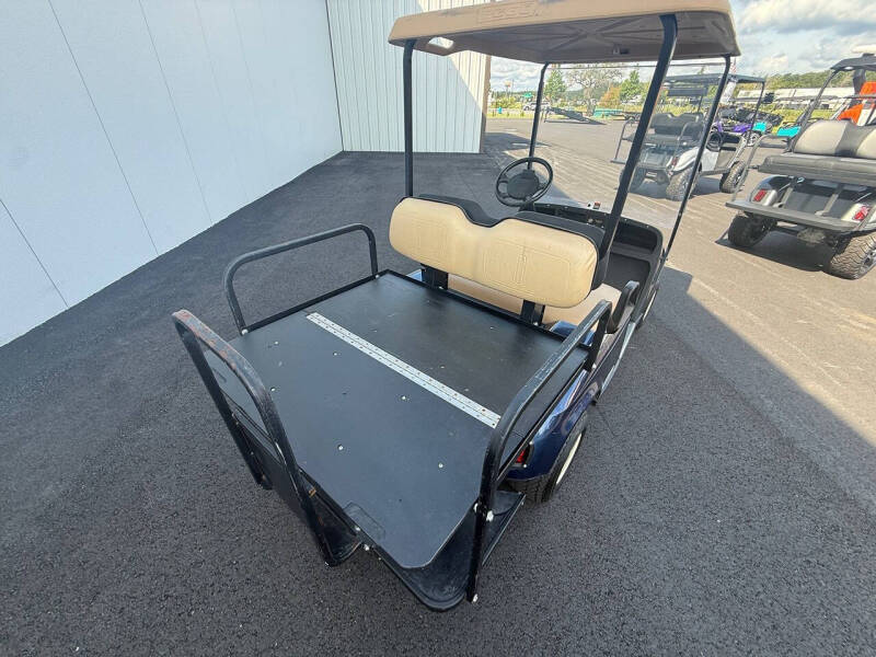 2003 E-Z-GO TXT