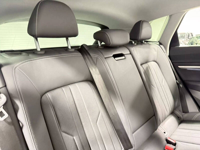 2019 Audi e-tron quattro Premium Plus