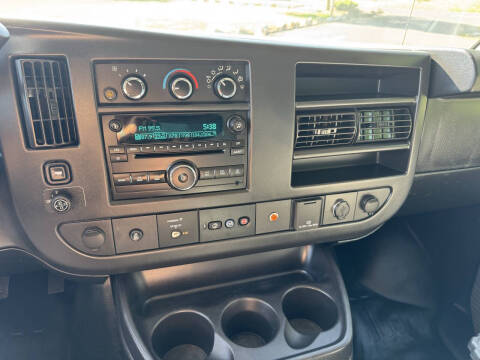 2017 GMC Savana 2500
