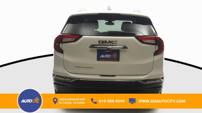 2023 GMC Terrain SLT