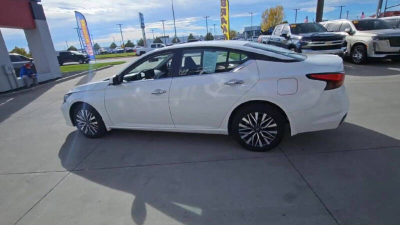 2023 Nissan Altima 2.5 SV