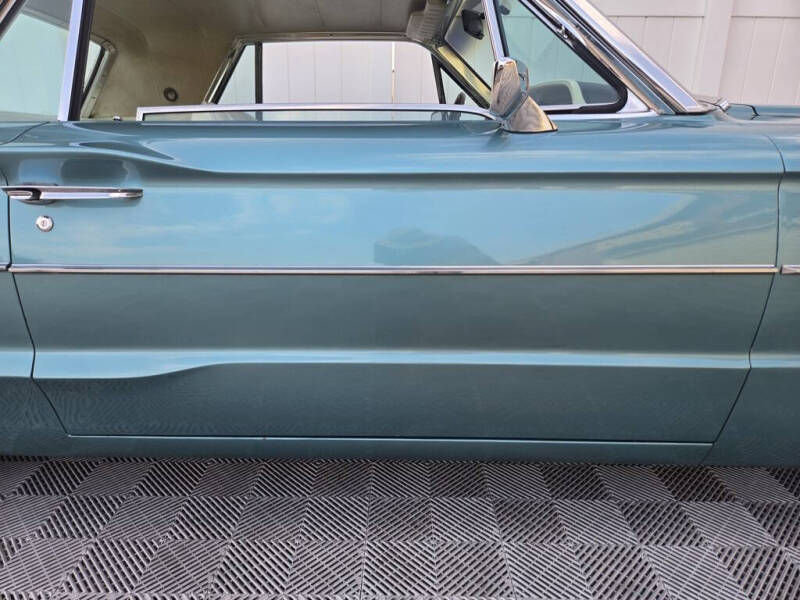 1964 Ford Thunderbird