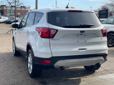 2019 Ford Escape SE