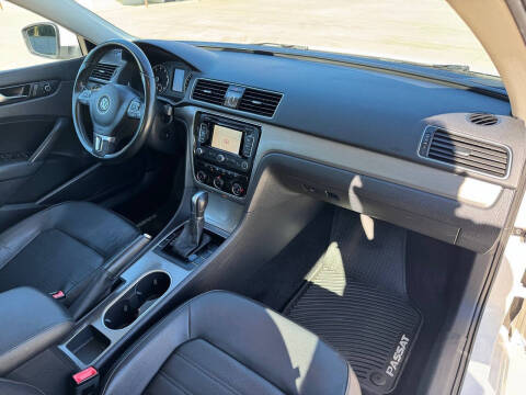 2015 Volkswagen Passat 1.8T SE