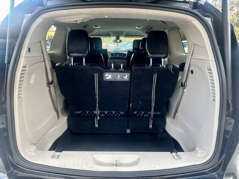 2020 Chrysler Voyager LXi