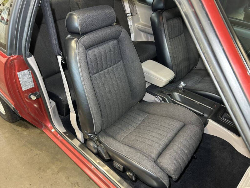 1990 Ford Mustang LX 5.0