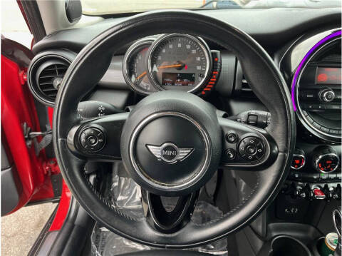 2015 MINI Hardtop 4 Door Cooper