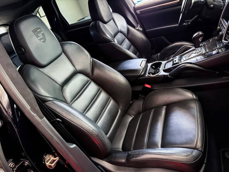 2014 Porsche Cayenne Turbo S