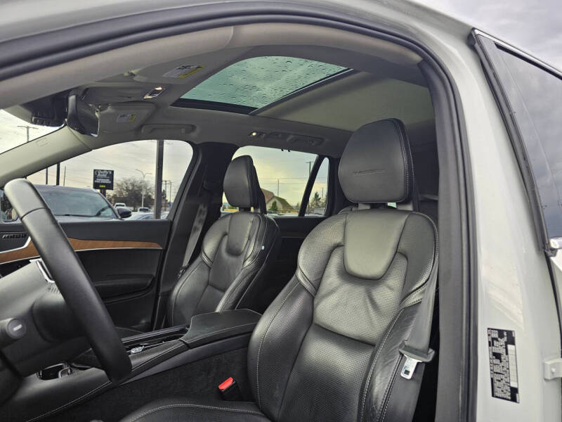 2017 Volvo XC90 T6 Inscription