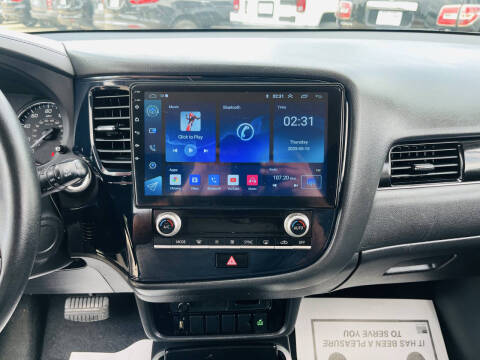 2020 Mitsubishi Outlander SE