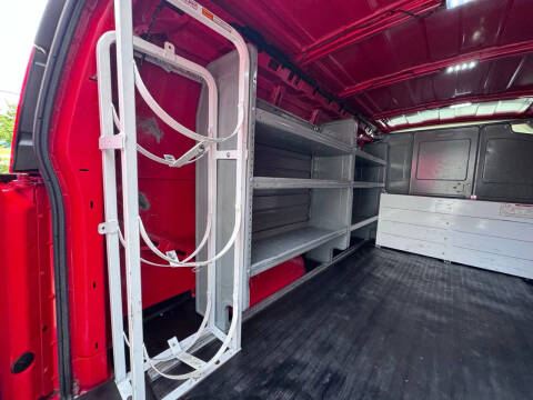 2017 GMC Savana 3500