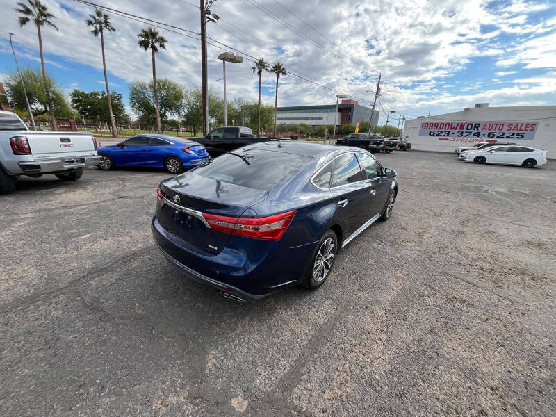 2017 Toyota Avalon XLE