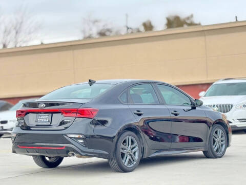 2021 Kia Forte GT Line