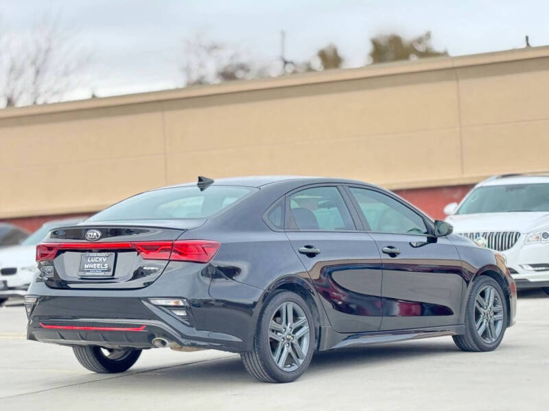 2021 Kia Forte GT Line