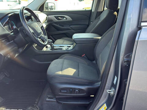 2021 Chevrolet Traverse LT Cloth