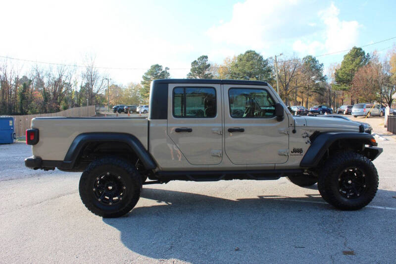 2020 Jeep Gladiator Sport