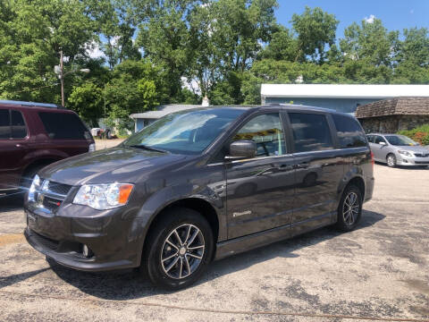2017 Dodge Grand Caravan for sale at BELL AUTO & TRUCK SALES in Fort Wayne IN