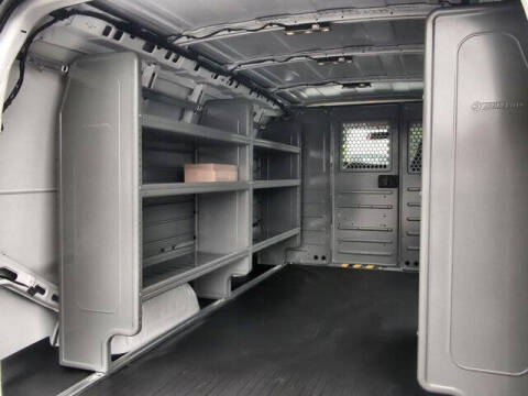 2025 GMC Savana 2500