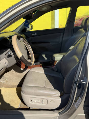 2005 Toyota Camry Standard