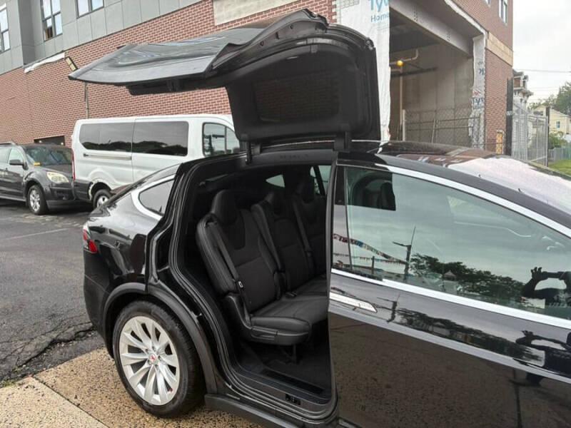 2018 Tesla Model X 75D
