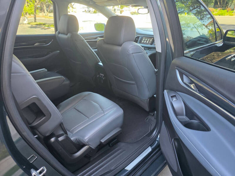 2019 Buick Enclave Essence