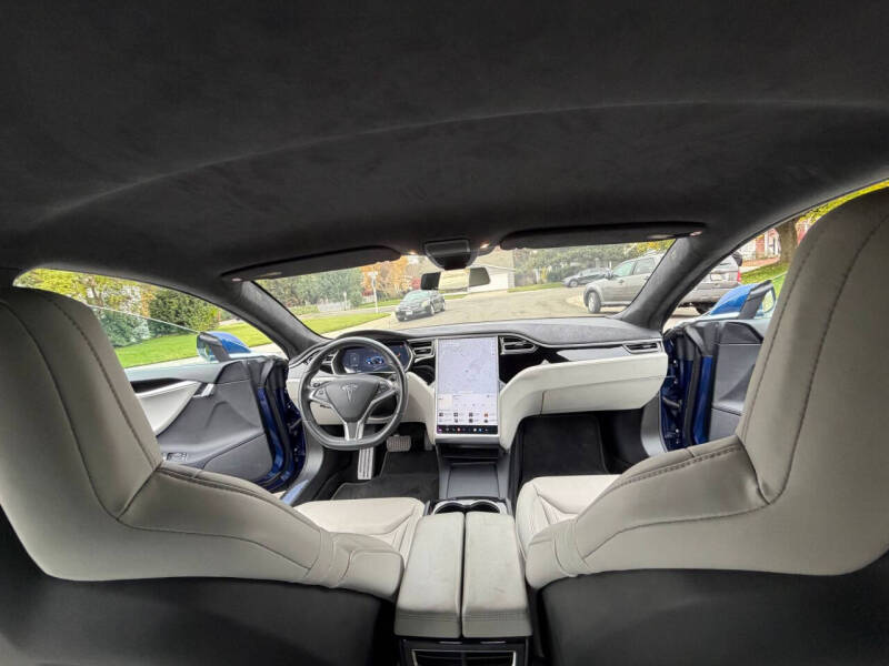 2016 Tesla Model S 70