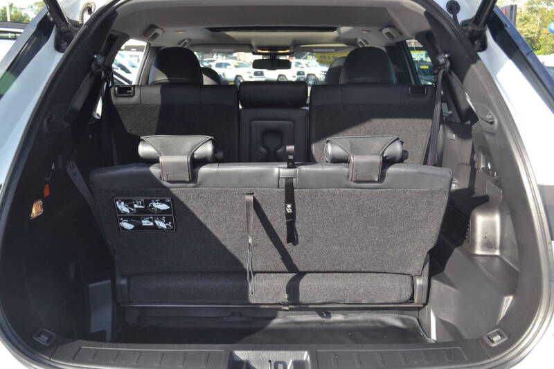 2023 Mitsubishi Outlander PHEV SE