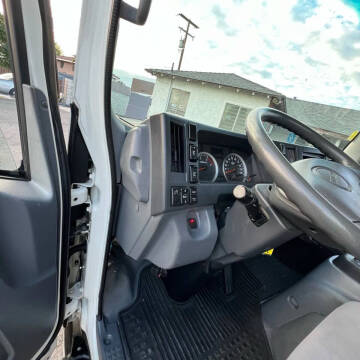 2015 Isuzu NPR